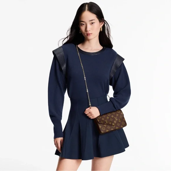 Louis Vuitton 
Pochette Félicie Monogram Clutch/Crossbody - Picture 8 of 16